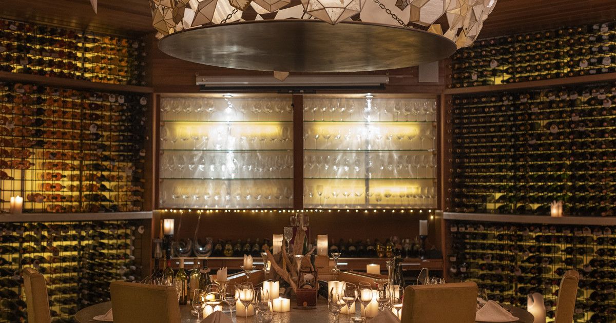 Maximilian J. Riedel brings an exclusive wine glass tasting to Huvafen Fushi in the Maldives